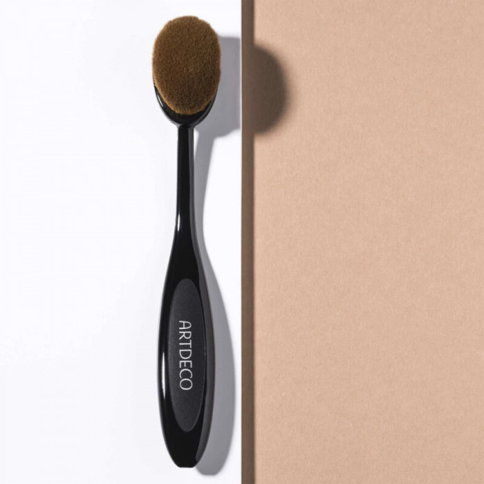 MEDIUM OVAL BRUSH PREMIUM QUALITY