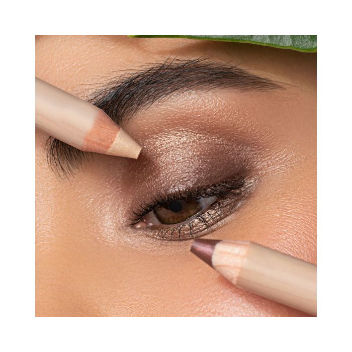 SMOOTH EYESHADOW PEARLY GOLDEN BEIGE 3 GR